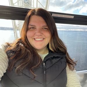 Meet your Posher, Alexis